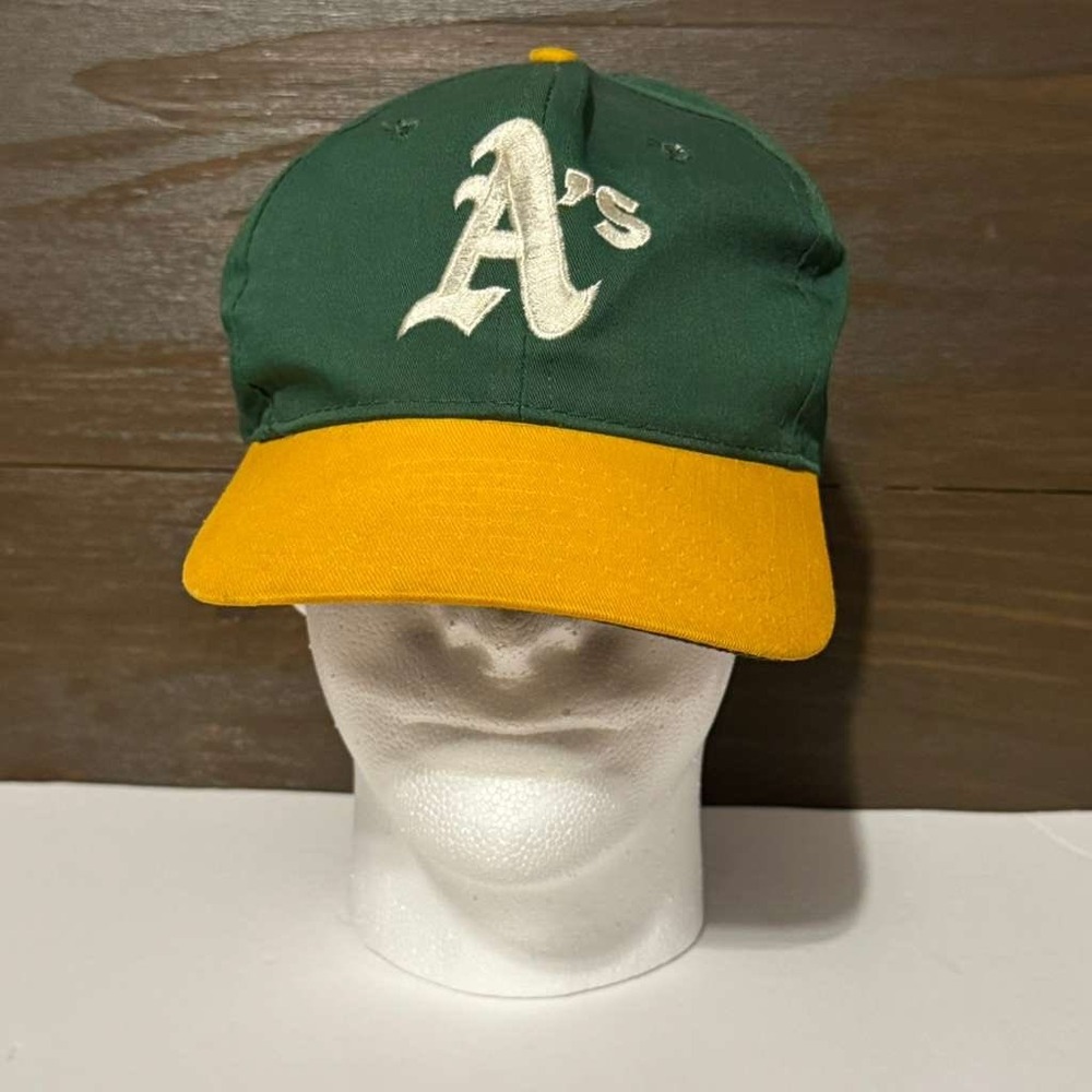 Vintage Oakland Athletics A's MLB Snapback Hat Green Gold Designer Award 90's